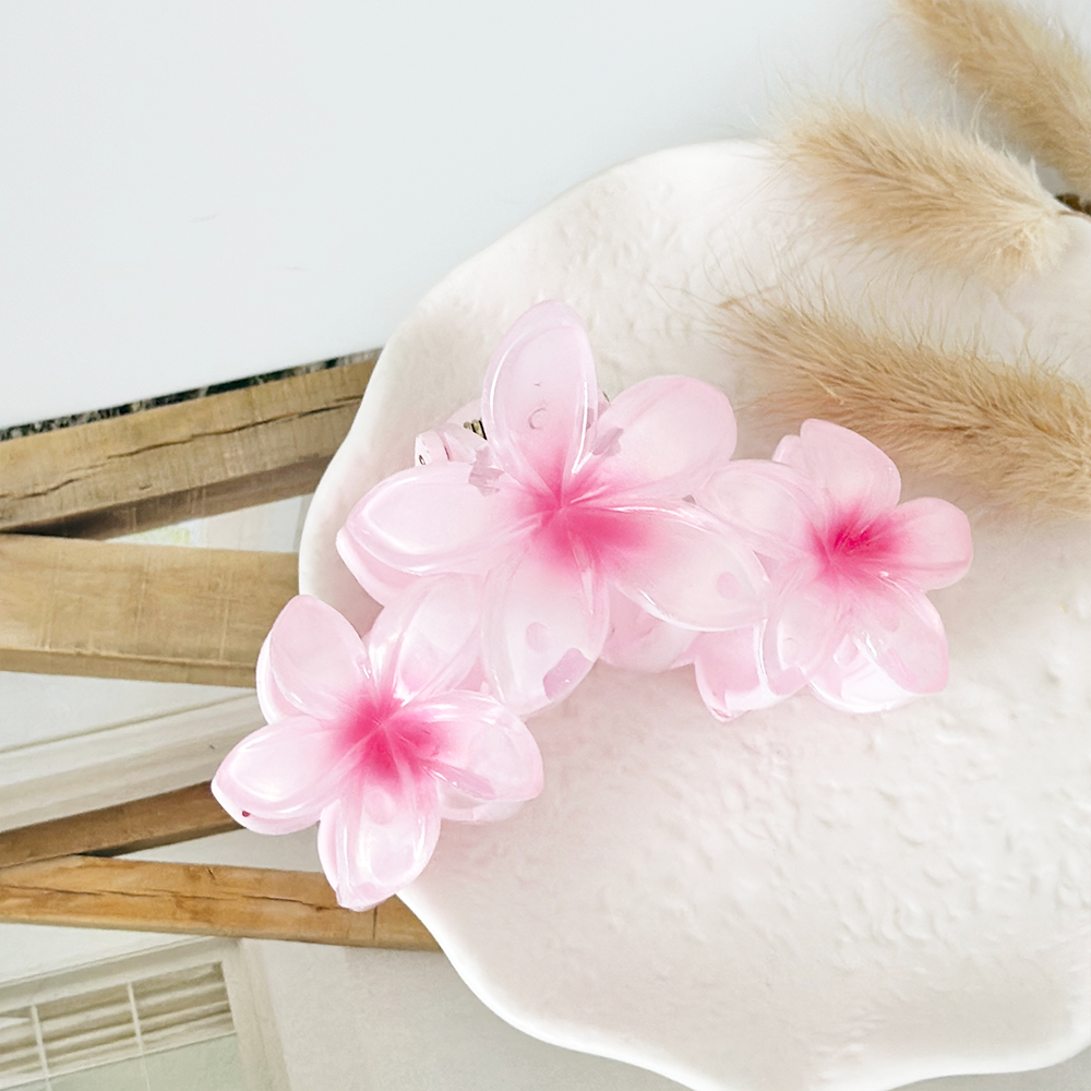 Coconut Lane Triple Flower Claw Clip - Pink