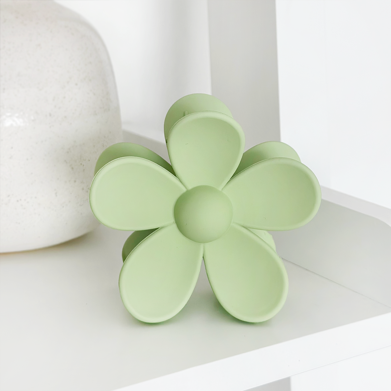 Coconut Lane Flower Claw Clip - Green