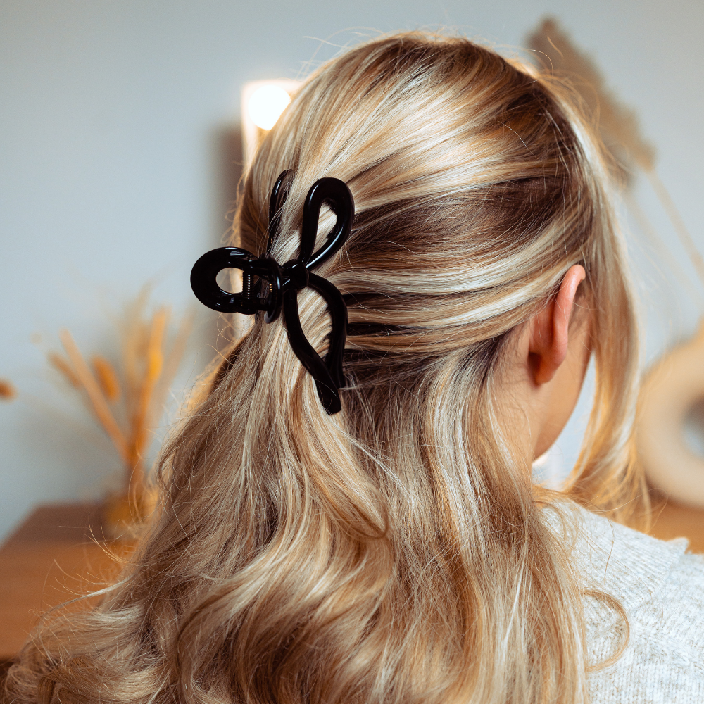 Coconut Lane Cute Bow Claw Clip - Black