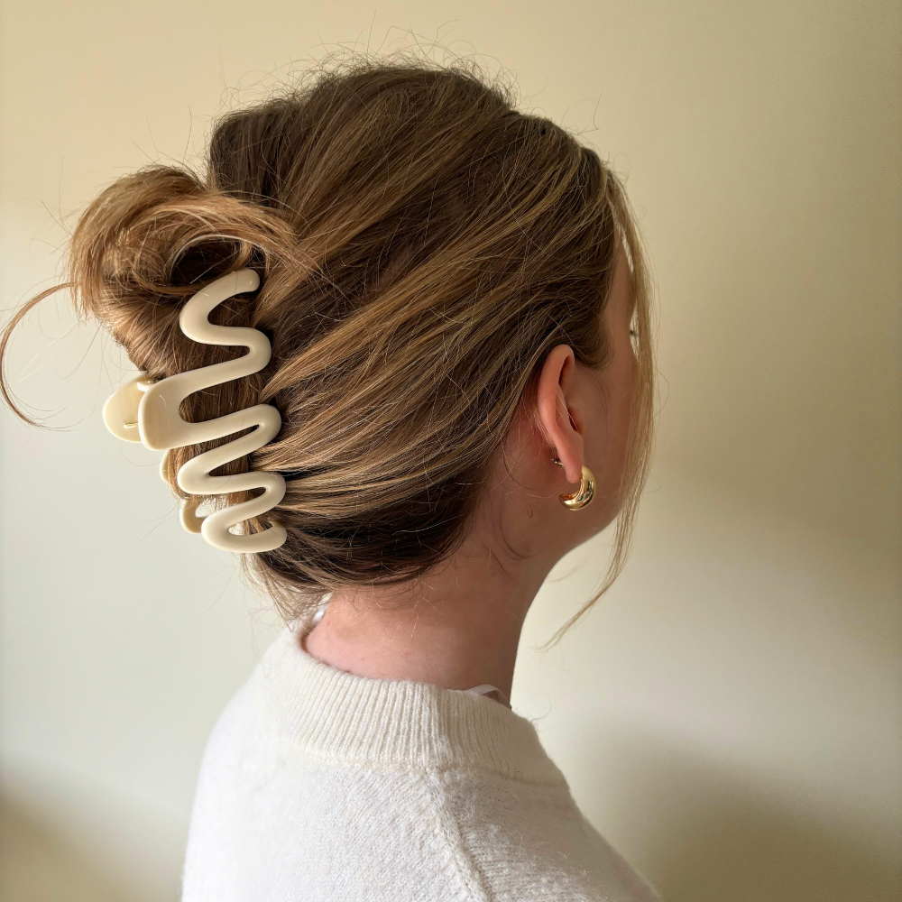Coconut Lane Squiggle Claw Clip - Cream