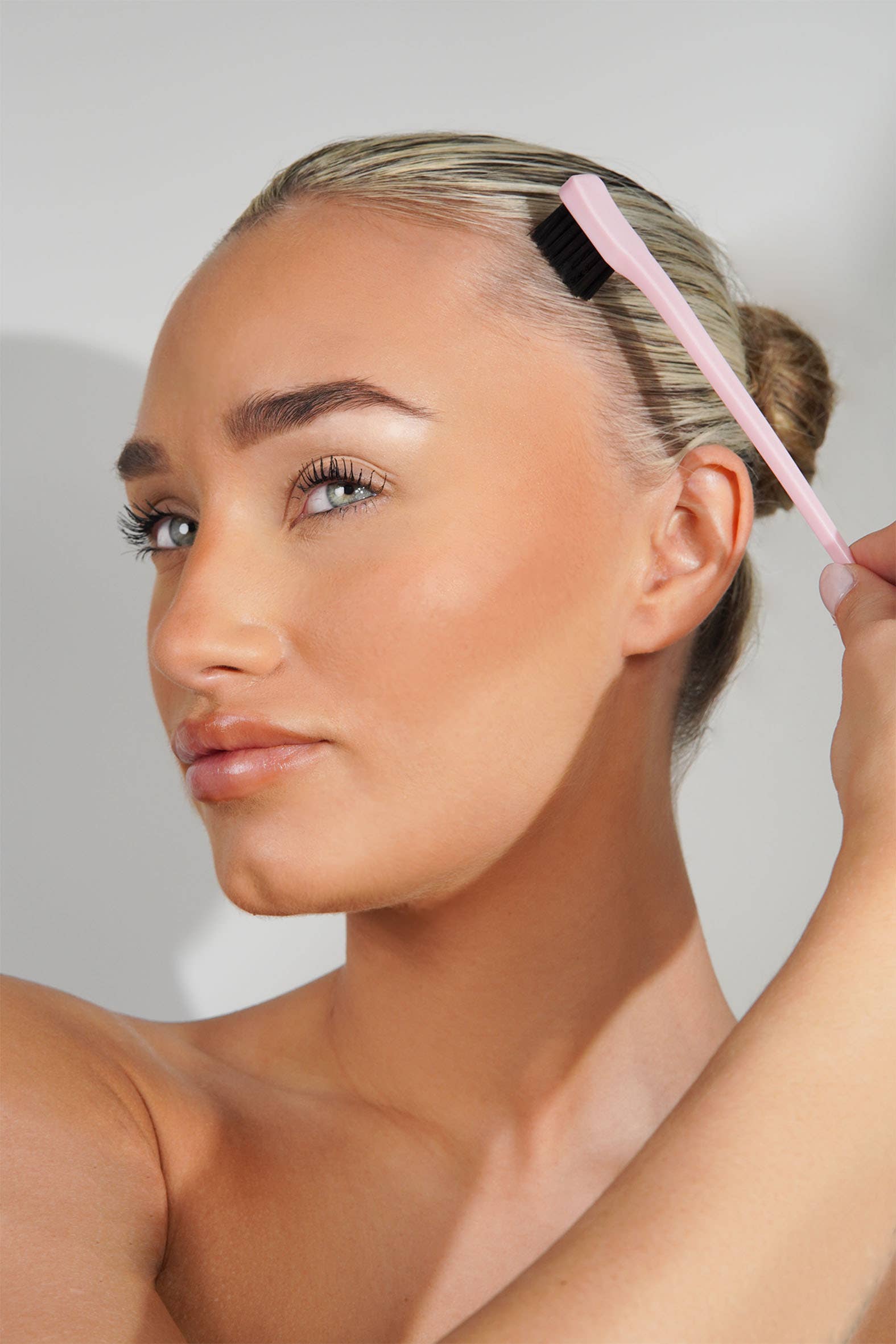 Brushworks Edge Brush & Comb