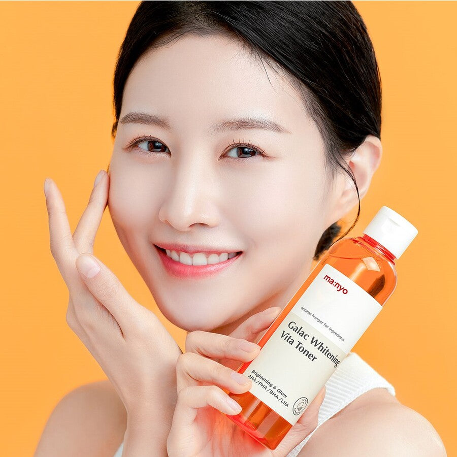 Ma:nyo Galac Whitening Vita Toner 210ml