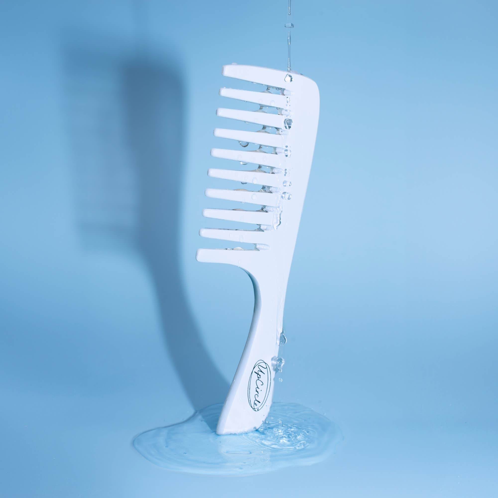 UpCircle Bamboo Wide Tooth Comb