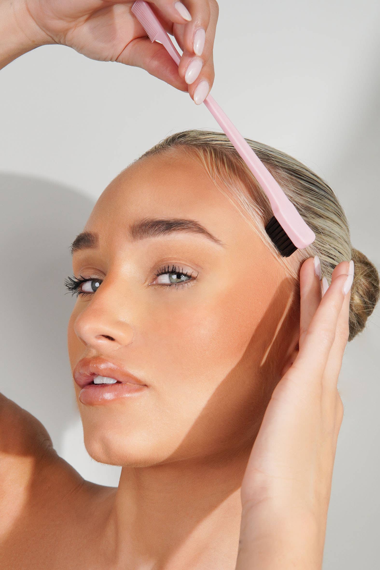 Brushworks Edge Brush & Comb