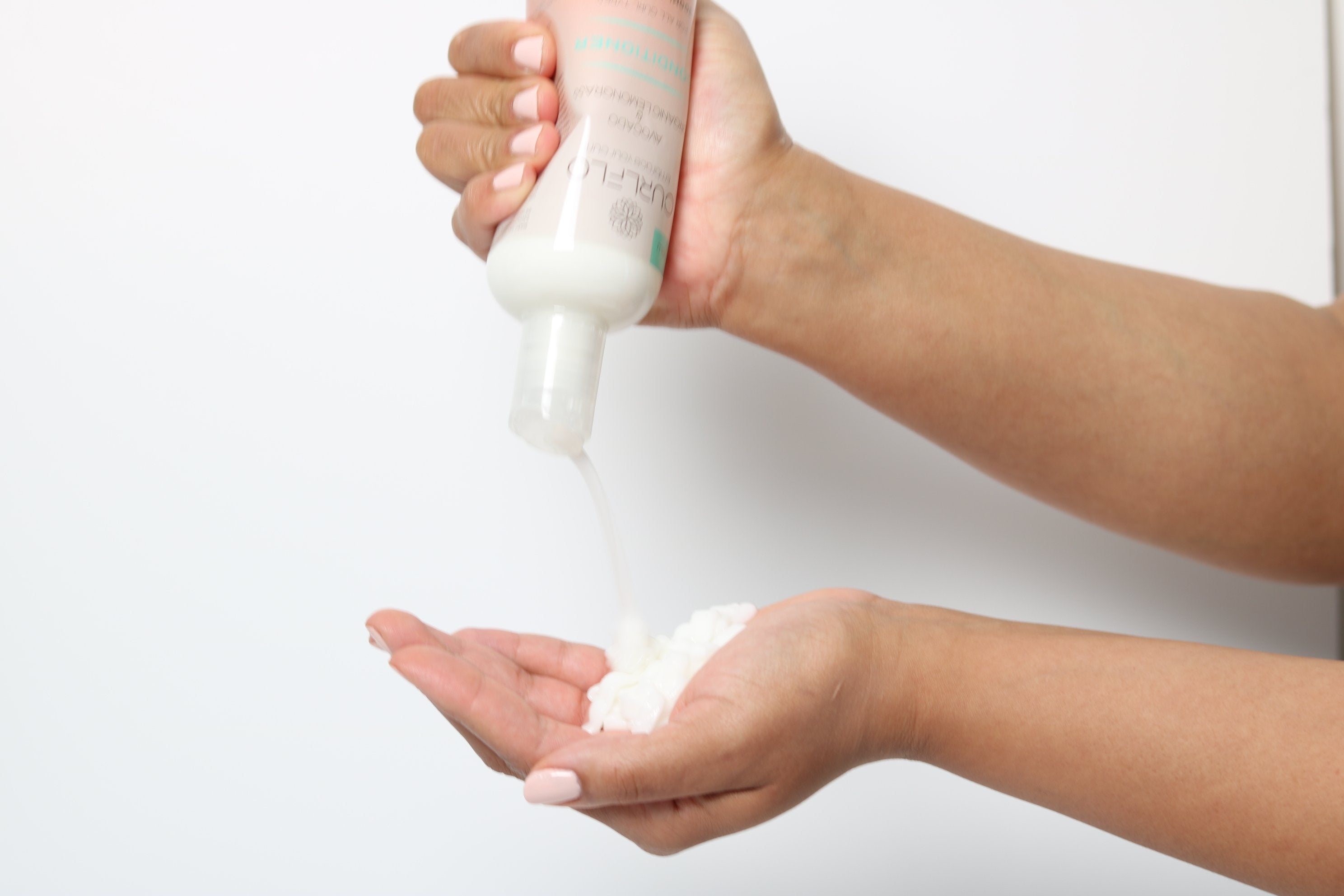 Curl Flo Lemongrass & Avocado Conditioner