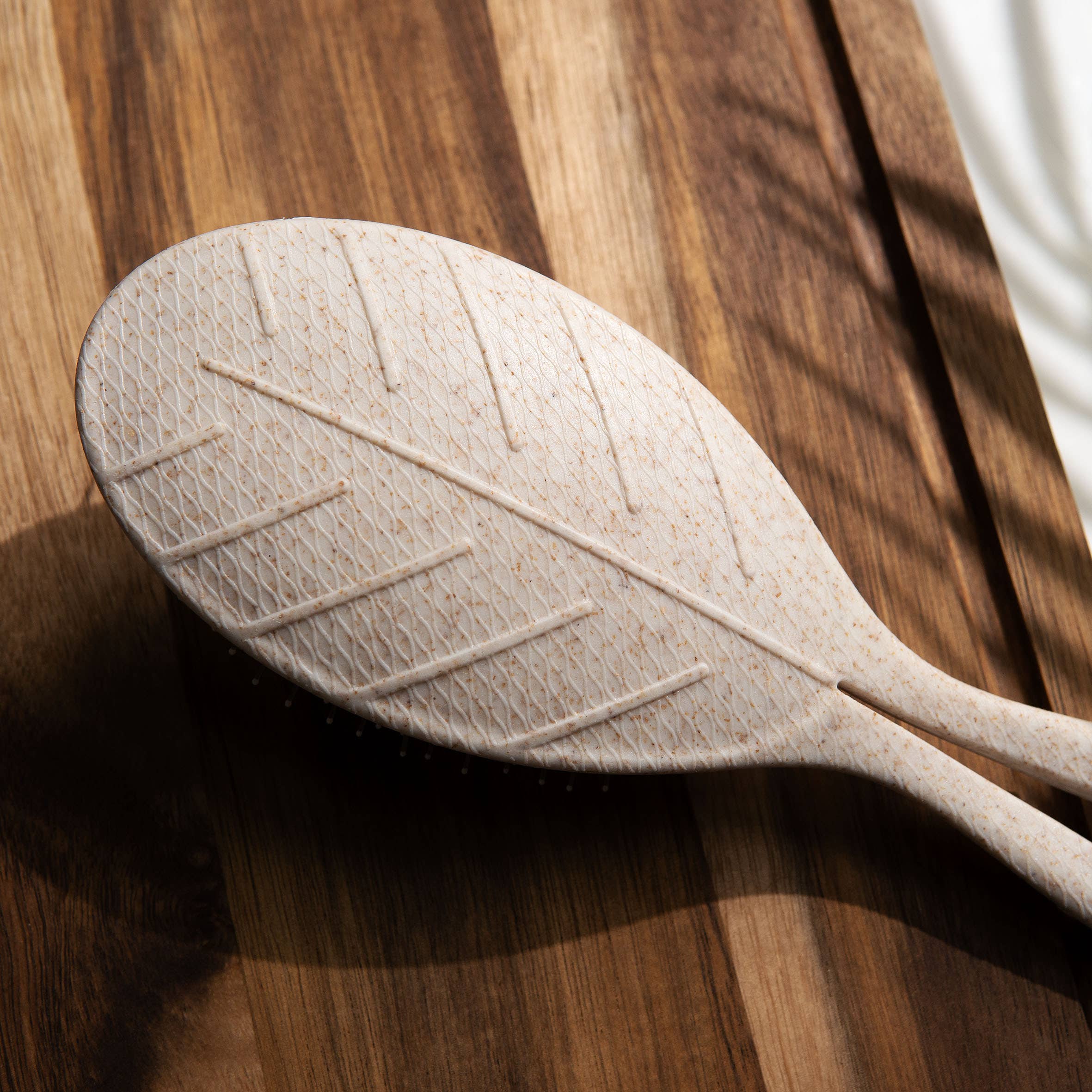 So Eco Oval Detangling Brush