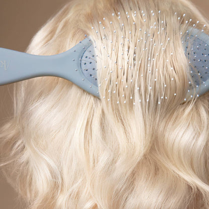 Kitsch Detangling Wet/Dry Brush- Haze Blue