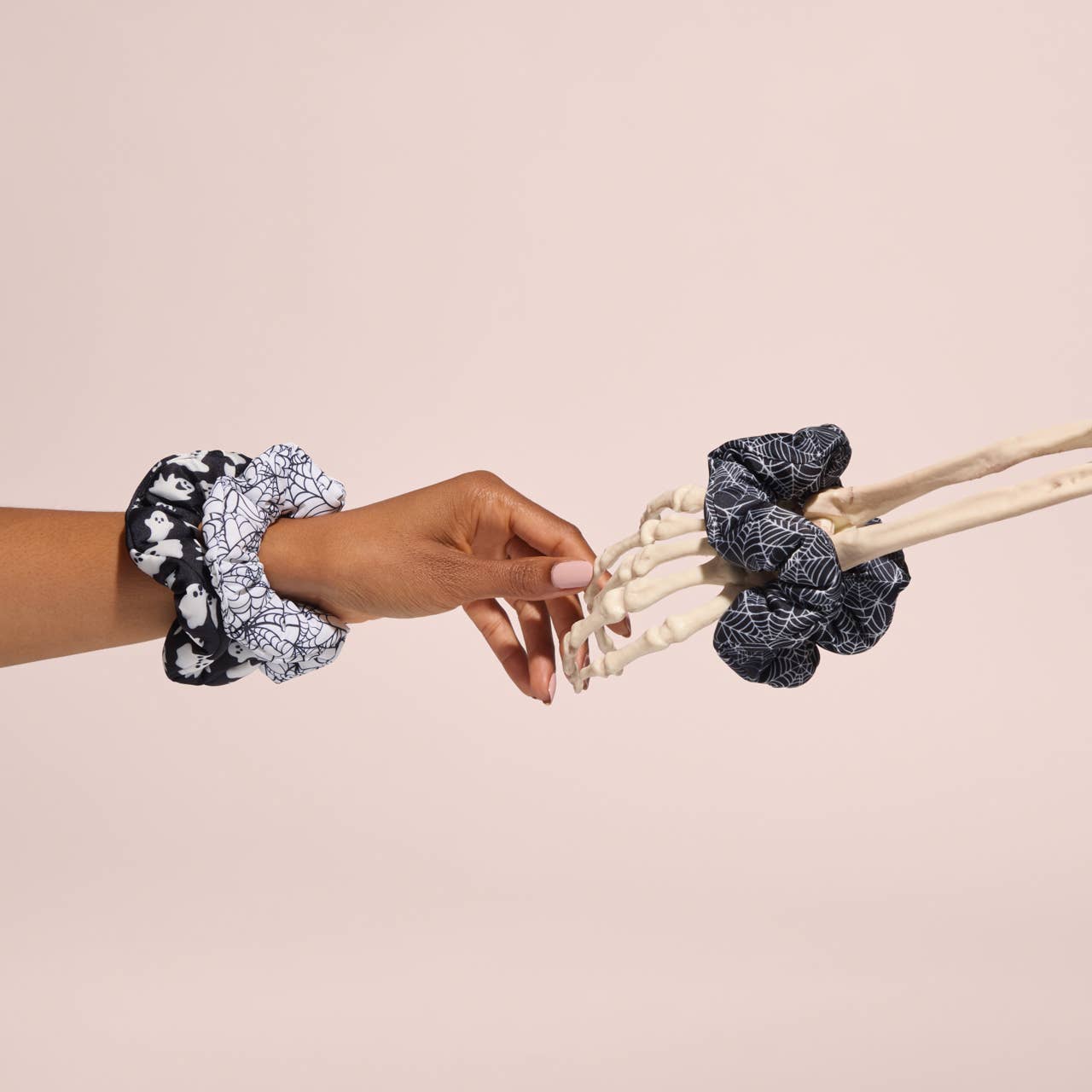 Kitsch Cloud Scrunchies 3pc Set - Spiderweb