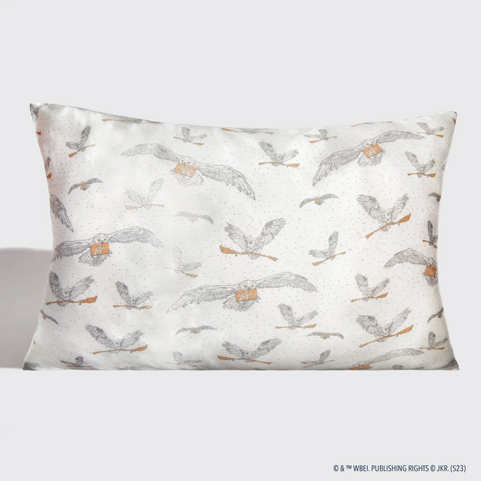 Kitsch x Harry Potter Satin Pillowcase - Owl Post (White)