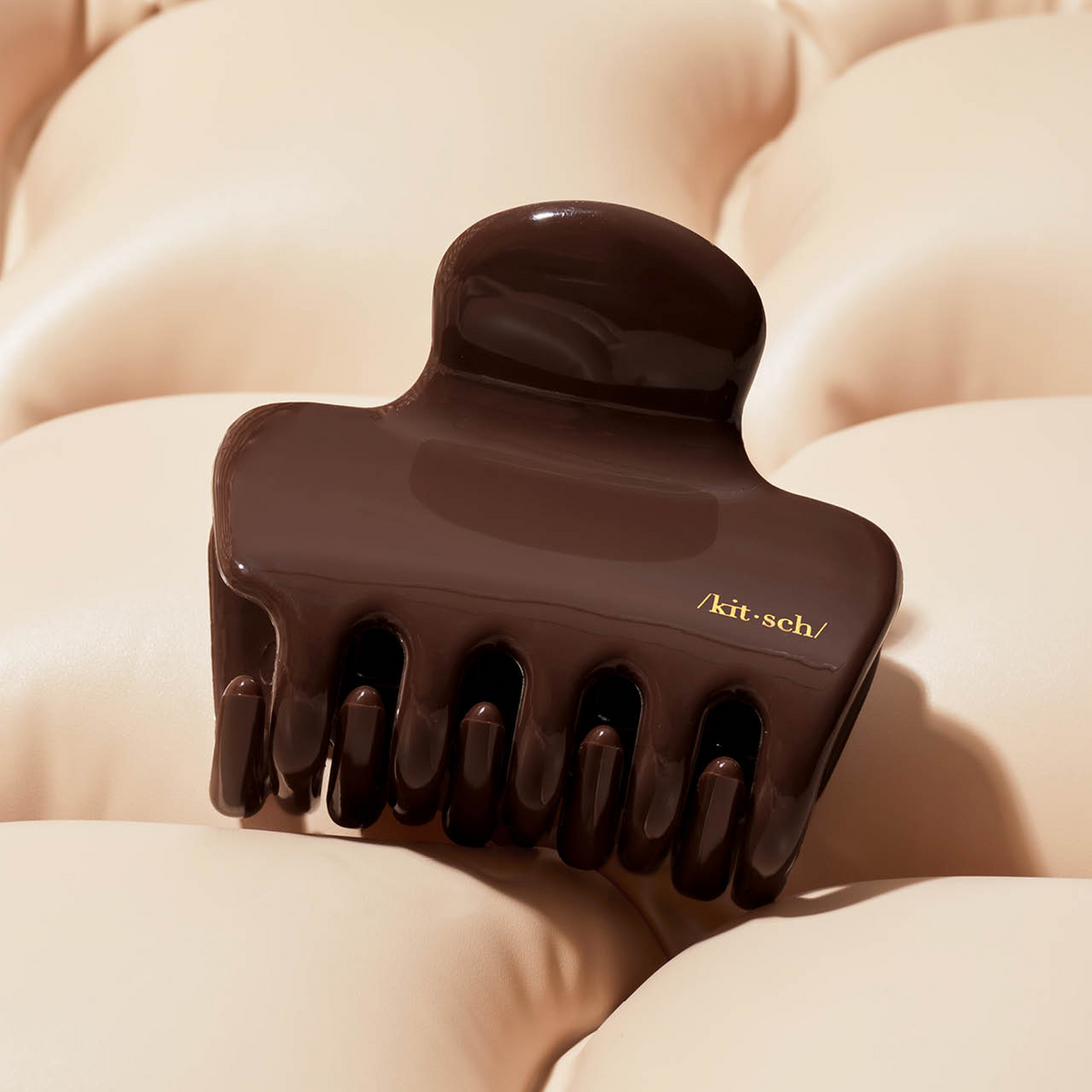 Kitsch Recycled Plastic Puffy Claw Clip - Chocolate