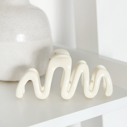 Coconut Lane Squiggle Claw Clip - Cream
