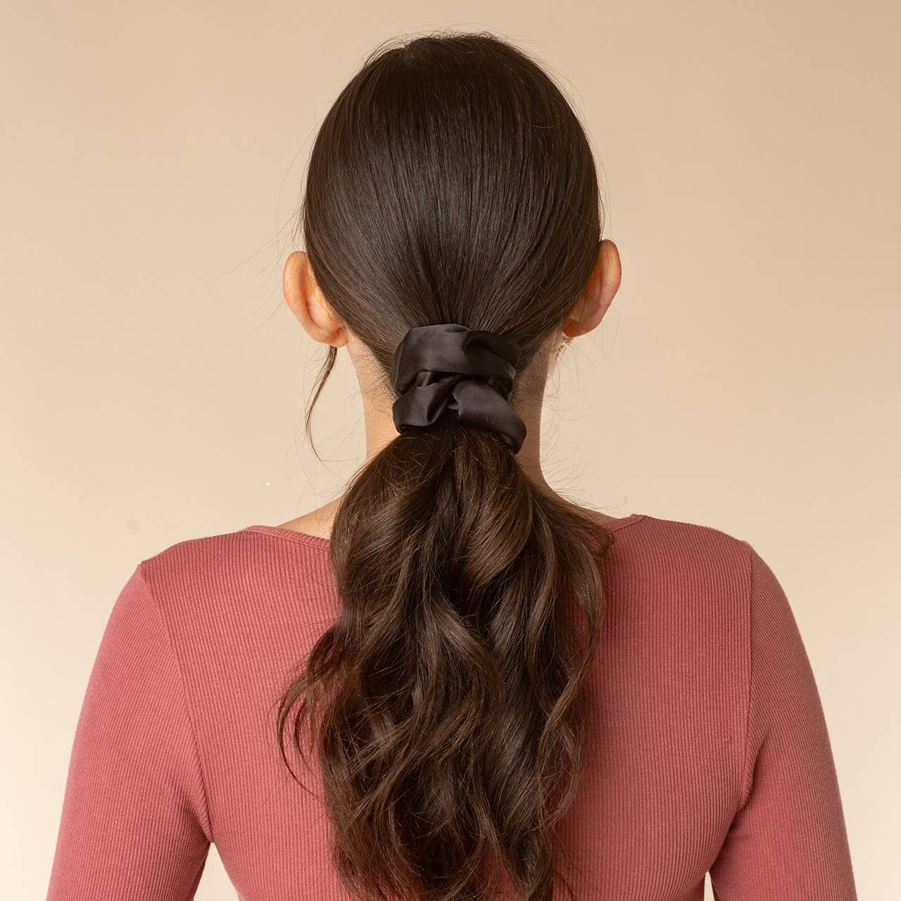 Kitsch Metallic Mesh Satin Scrunchies 2pc Set - Black & Chocolate
