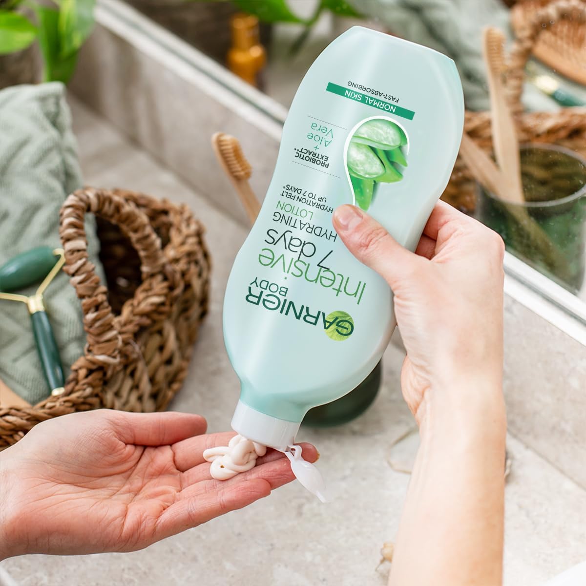 Garnier Intensive 7 Days Aloe Vera Body Lotion 400ml