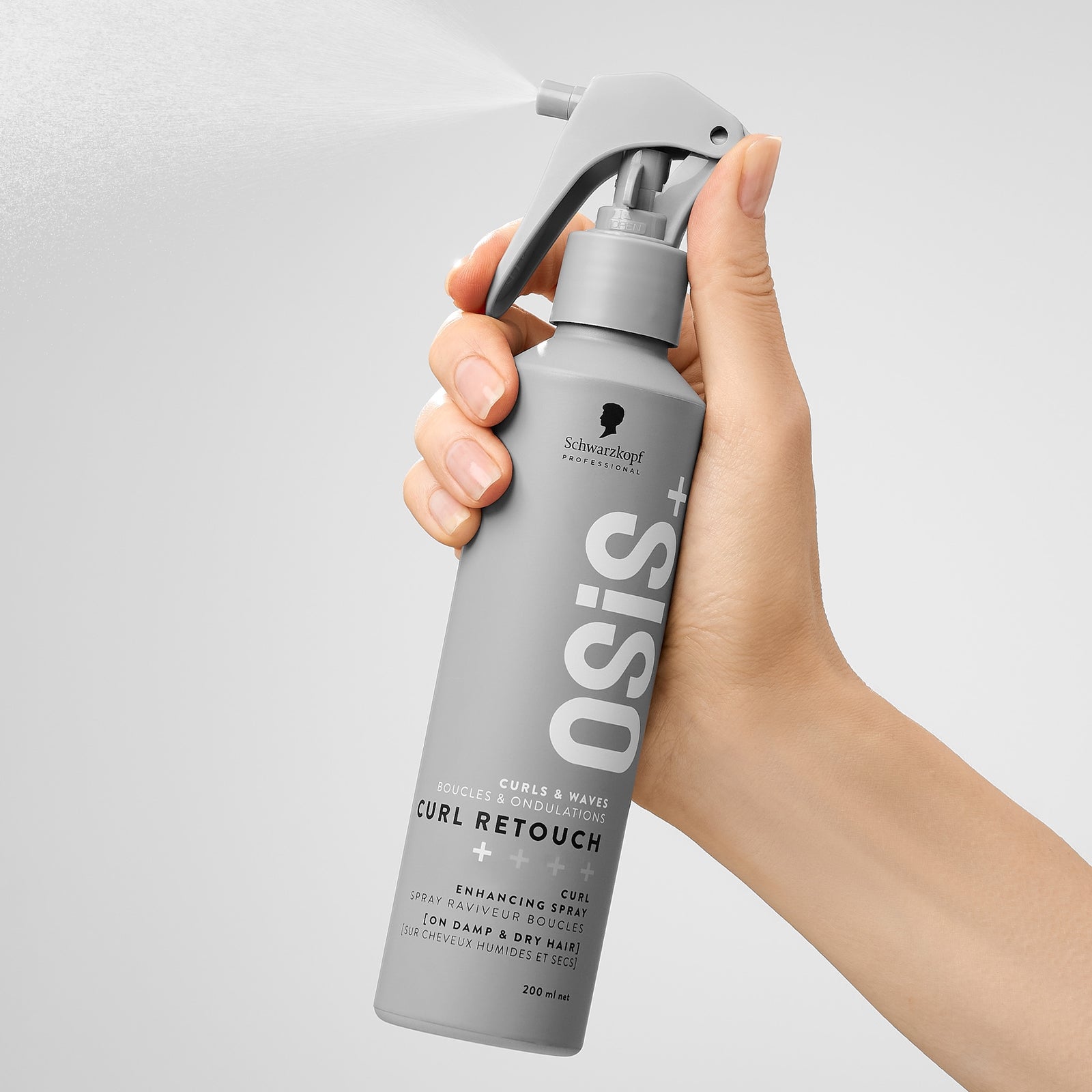 Schwarzkopf Professional Osis Curl Retouch Curl Enhancing Spray 200ml hand spraying 