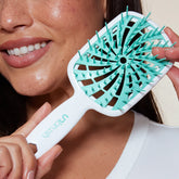 Unbrush Plus Mint swirl
