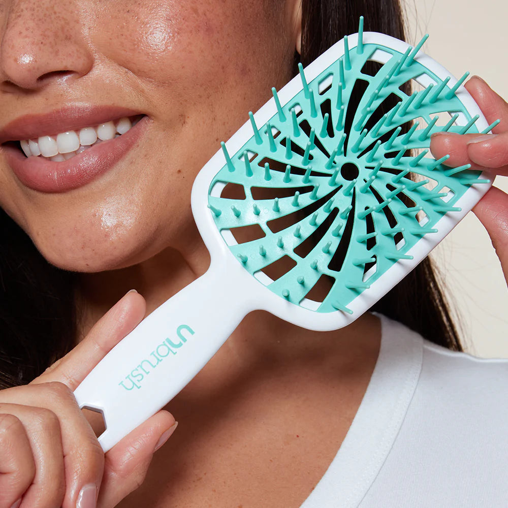Unbrush Plus Mint swirl
