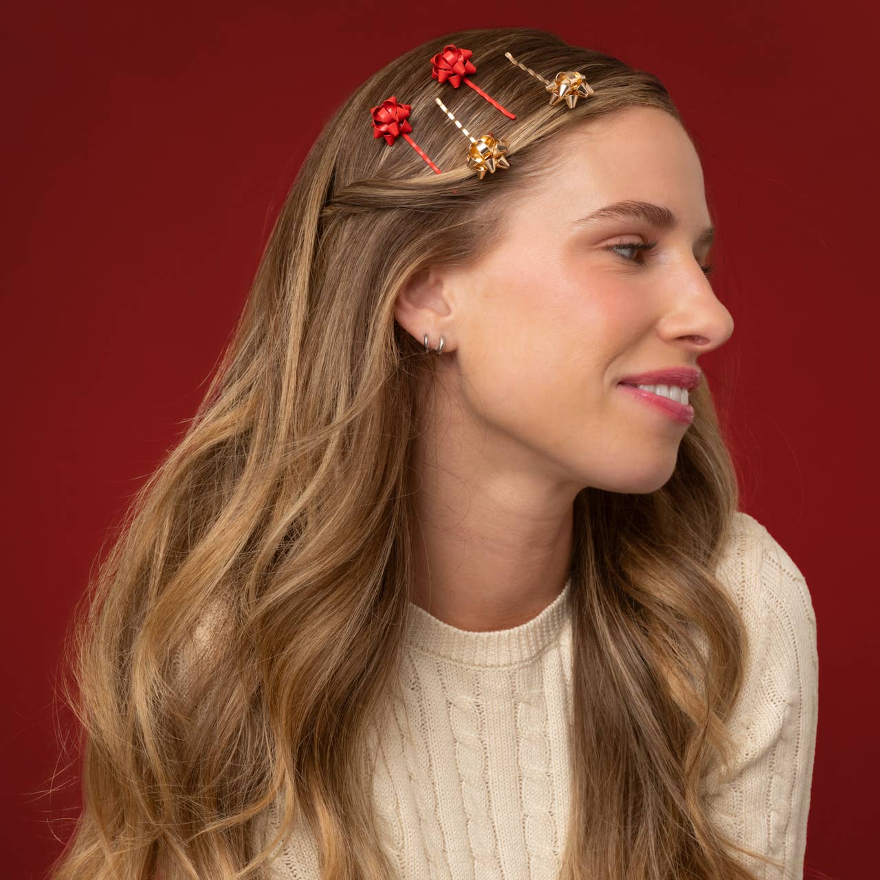 Kitsch Metal Gift Bow Bobby Pins 4pc Set - Red & Gold