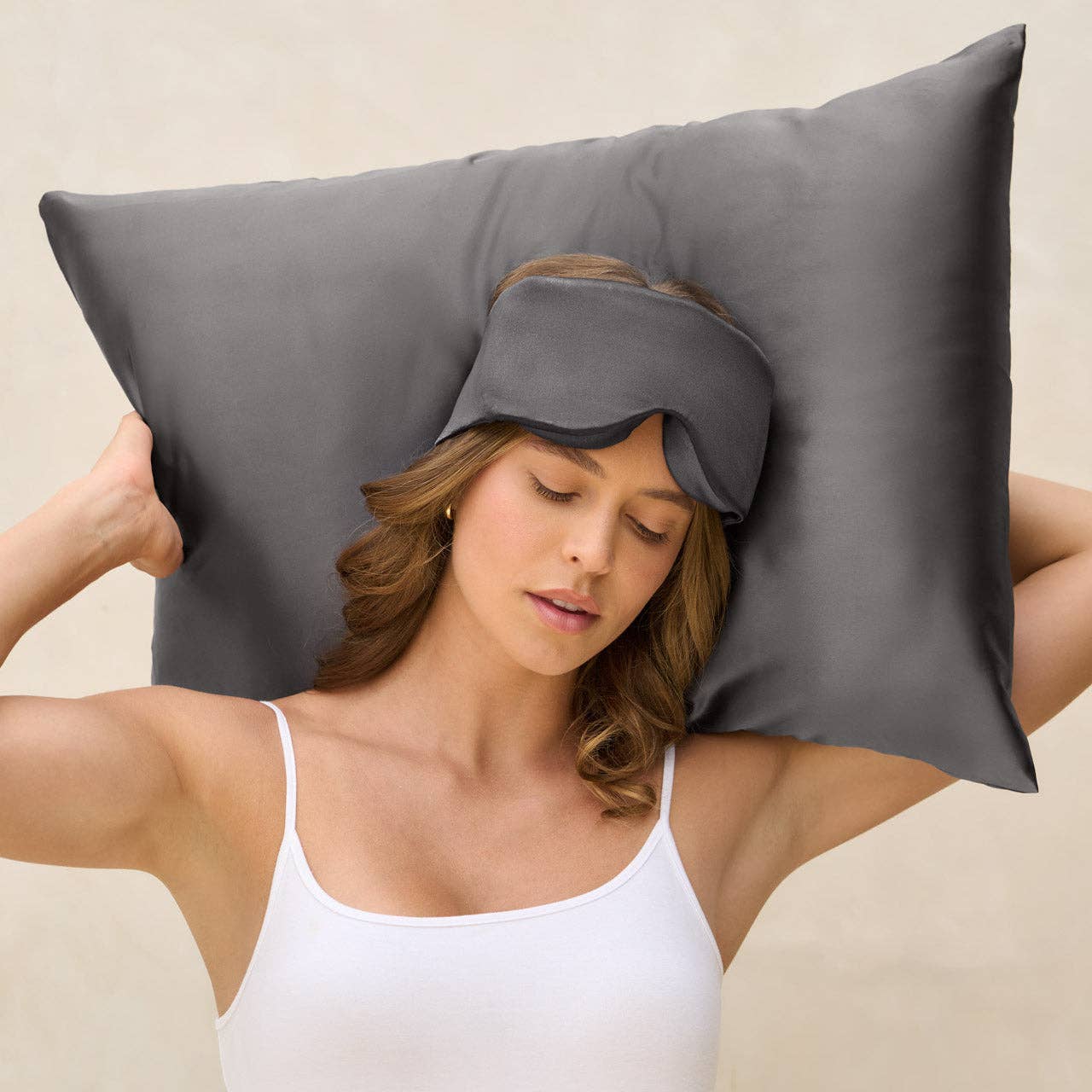 Kitsch Contour Pillow Eye Mask - Charcoal