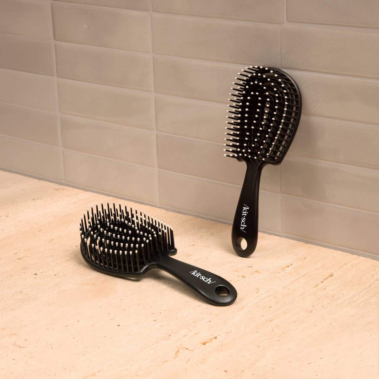 Kitsch Black Detangling Flexi Brush - Mini