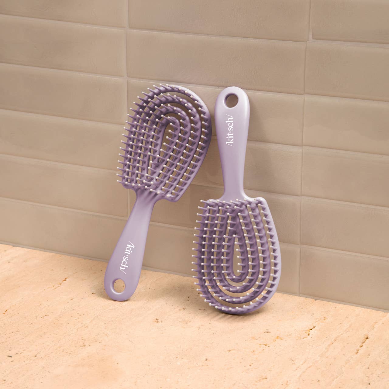 Kitsch Violet Soft Detangling Flexi Brush - Mini