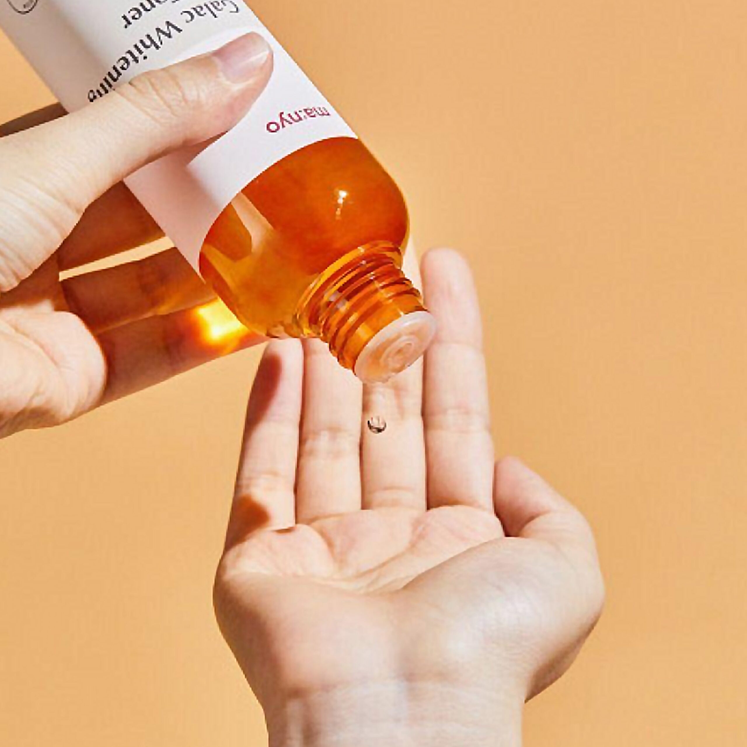 Ma:nyo Galac Whitening Vita Toner 210ml