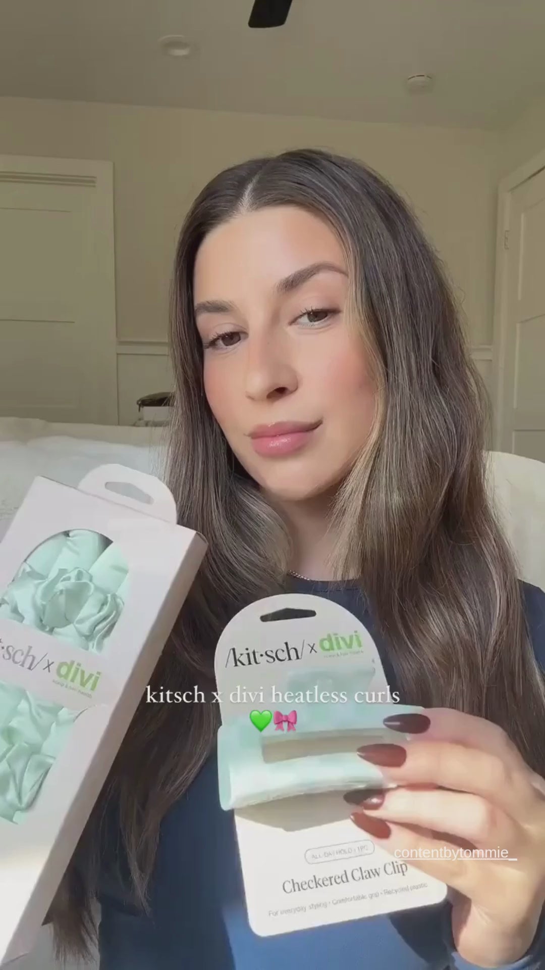 Load video: Kitsch x Divi Satin Heatless Curling Set - Seafoam