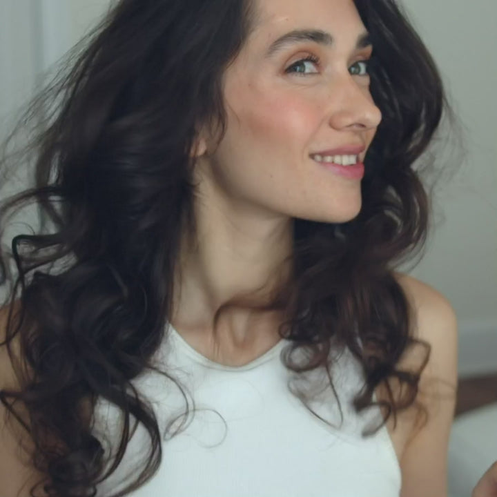 Load video: Kitsch Satin Heatless Curling Set - Sunset Tie Dye