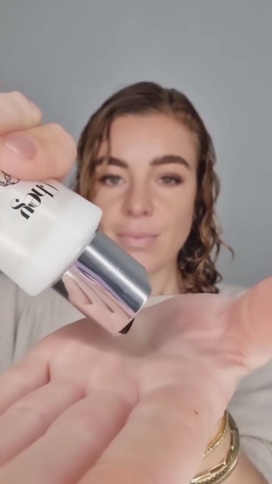 Load video: Chey Natural Styling Gel 250ml