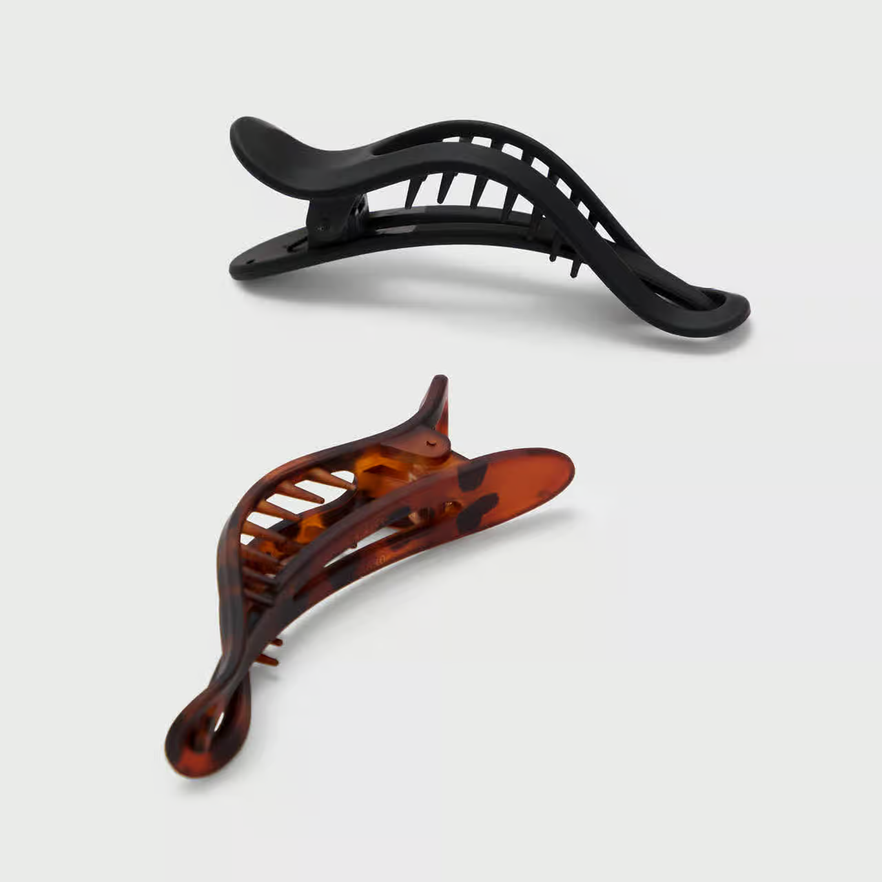 Kitsch Flat Lay Claw Clip 2pc CURVED - Black & Tort