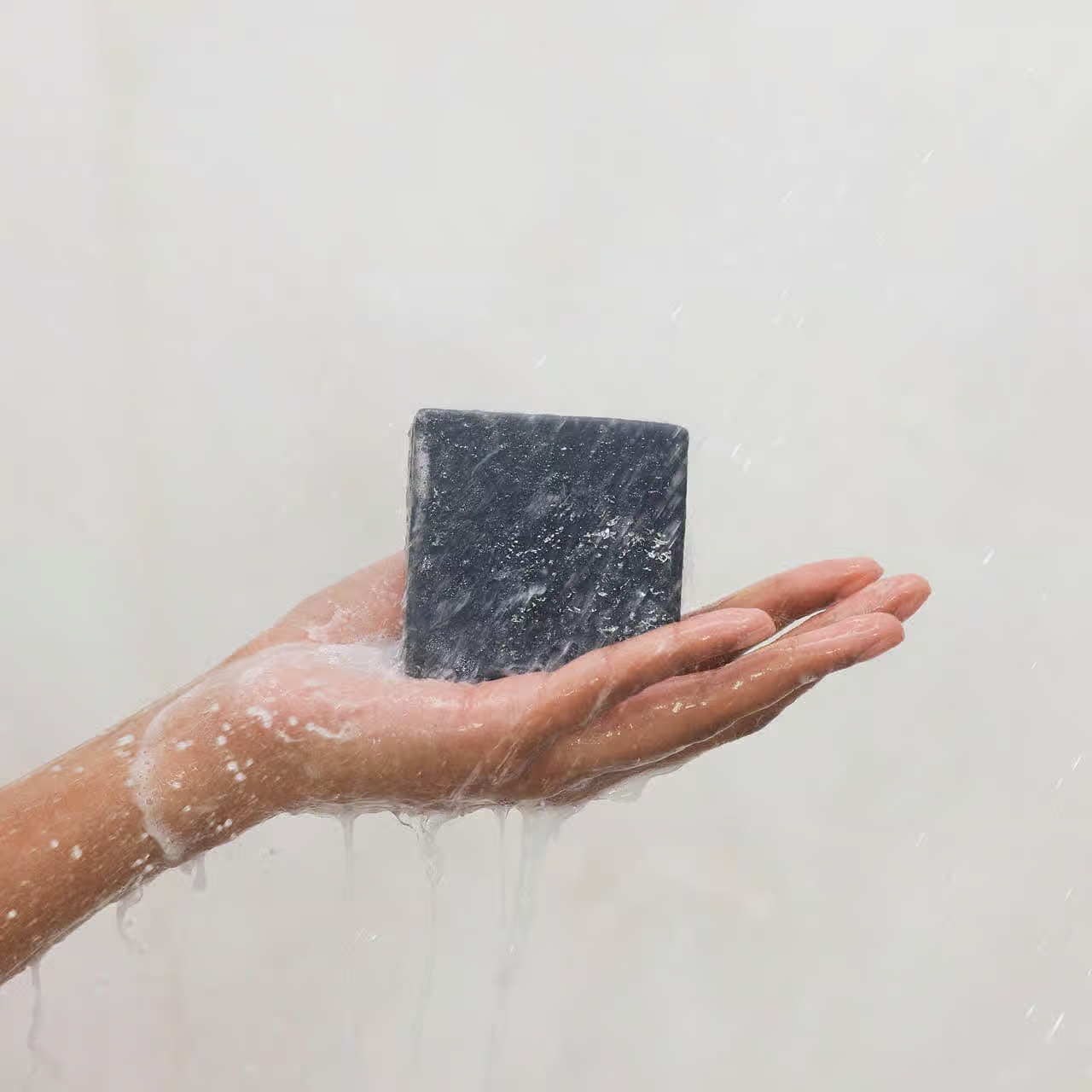 Kitsch Charcoal Detoxifying Body Wash Bar 4oz