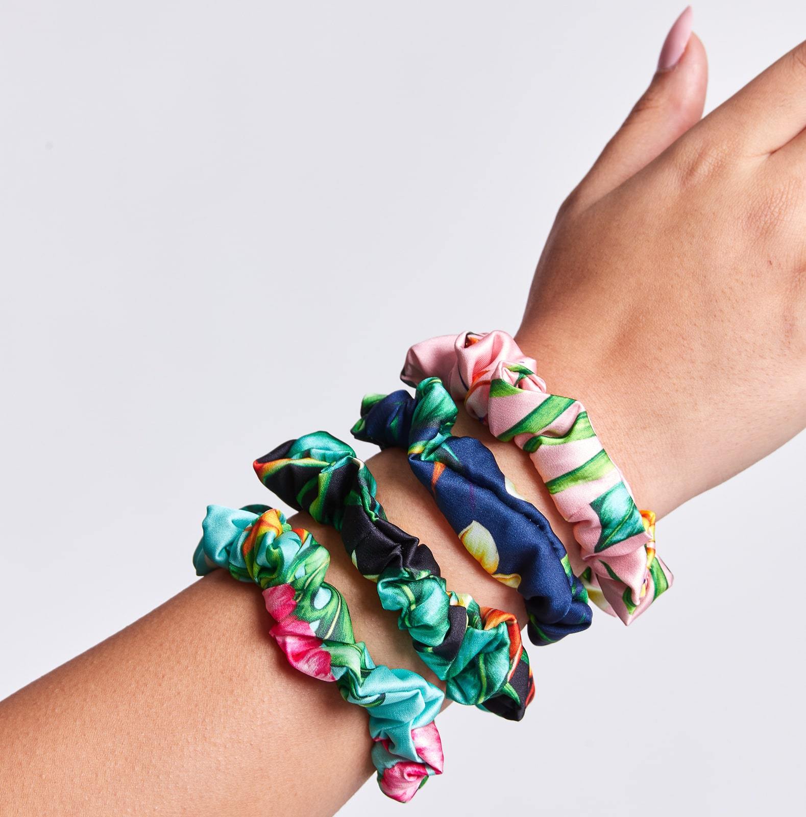Flora & Curl Small Satin Scrunchies - 4 pcs
