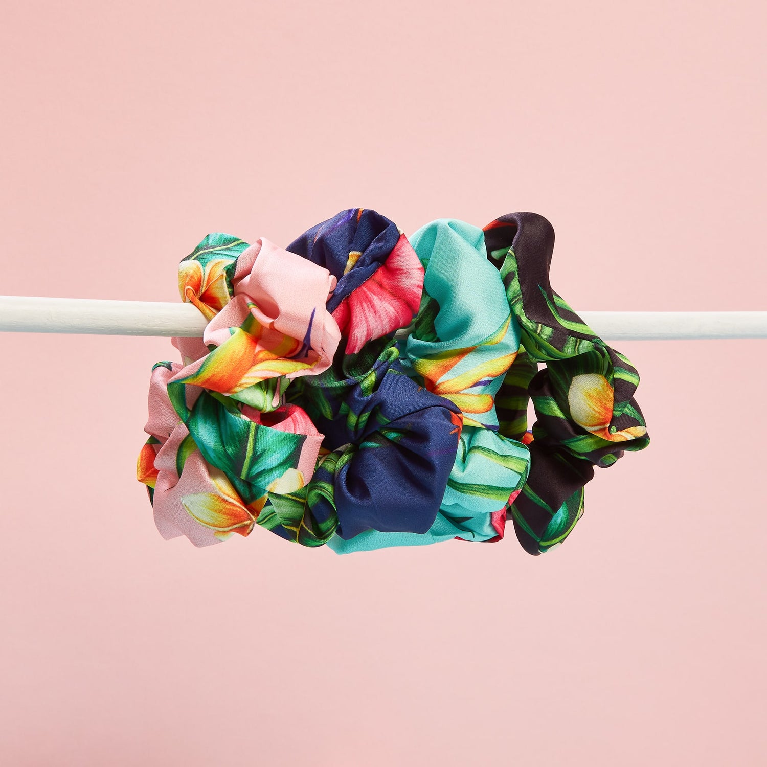 Flora &amp; Curl Large Satin Scrunchies - 4 pcs