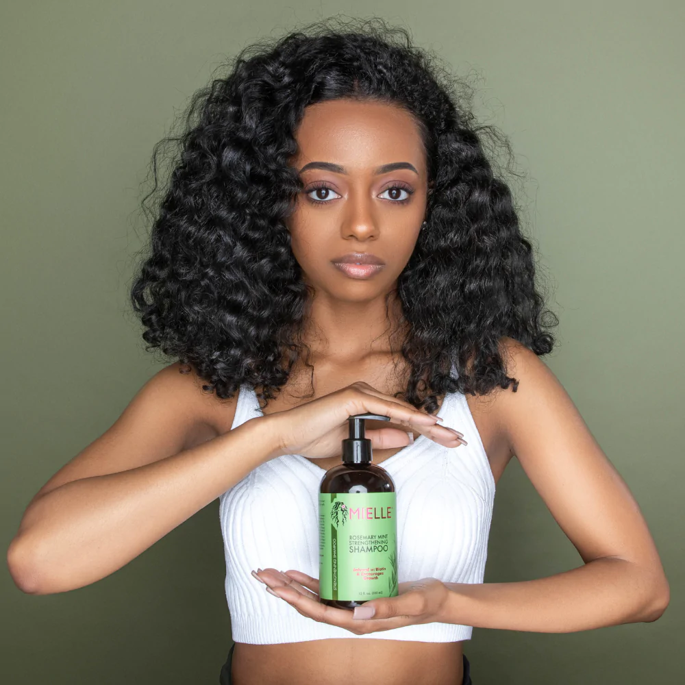 Mielle Organics Rosemary Mint Strengthening Shampoo